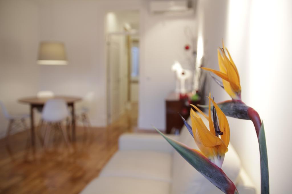Design Duplex Apartment Ba/ Chiado Lisbon Room photo