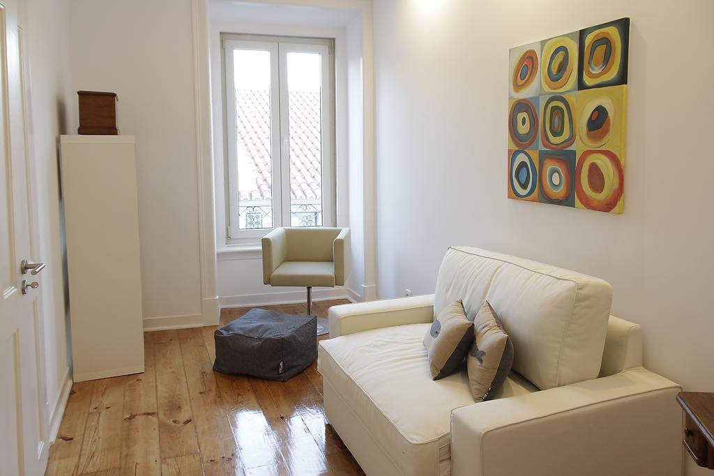 Design Duplex Apartment Ba/ Chiado Lisbon Room photo